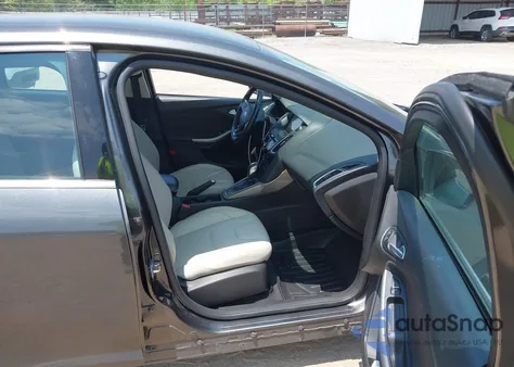 2016 Ford Focus Titanium from USA, damaged, VIN 1FADP3N28GL299339